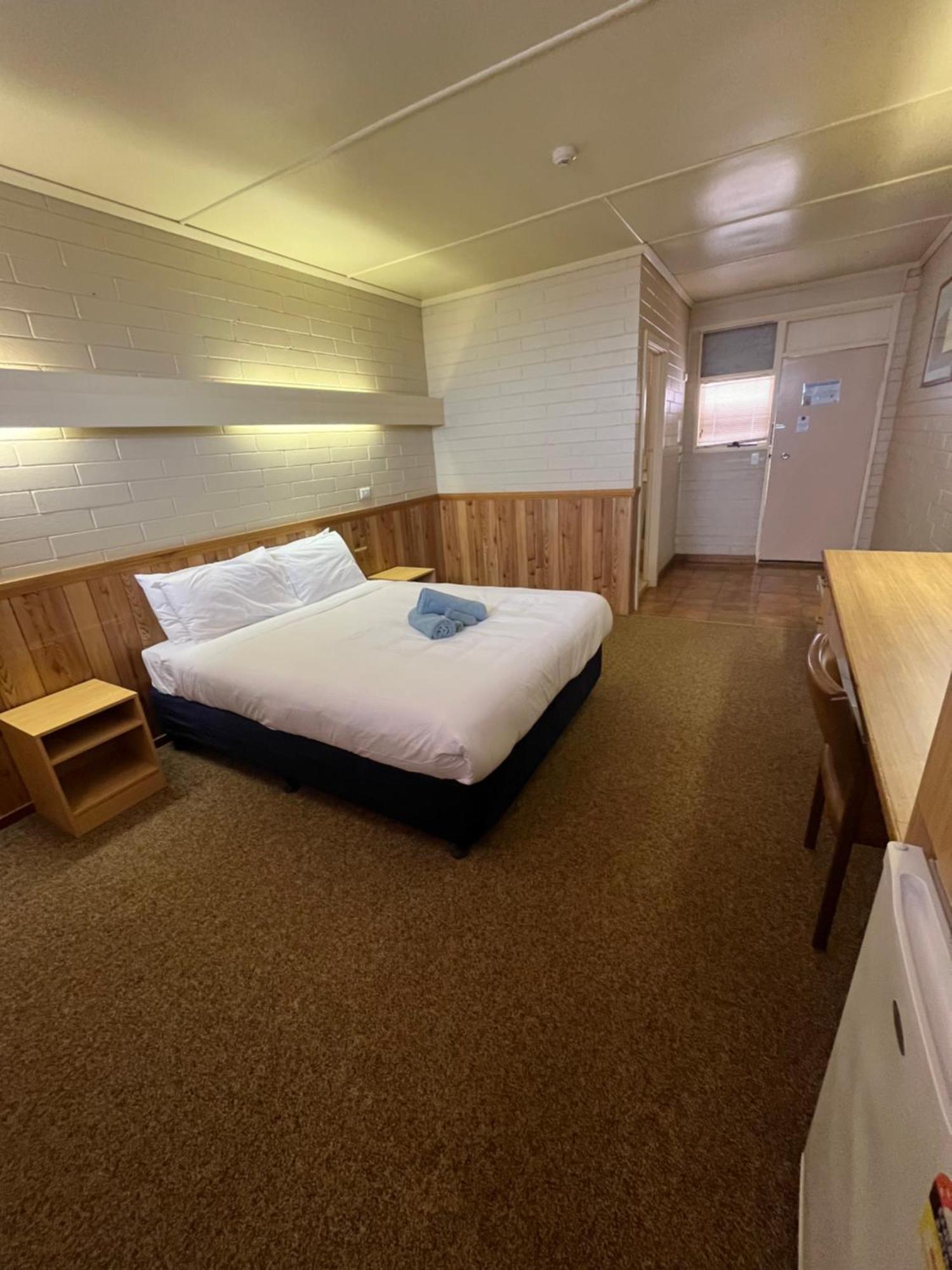 Opal Inn Hotel, Motel, Caravan Park Coober Pedy Exteriér fotografie